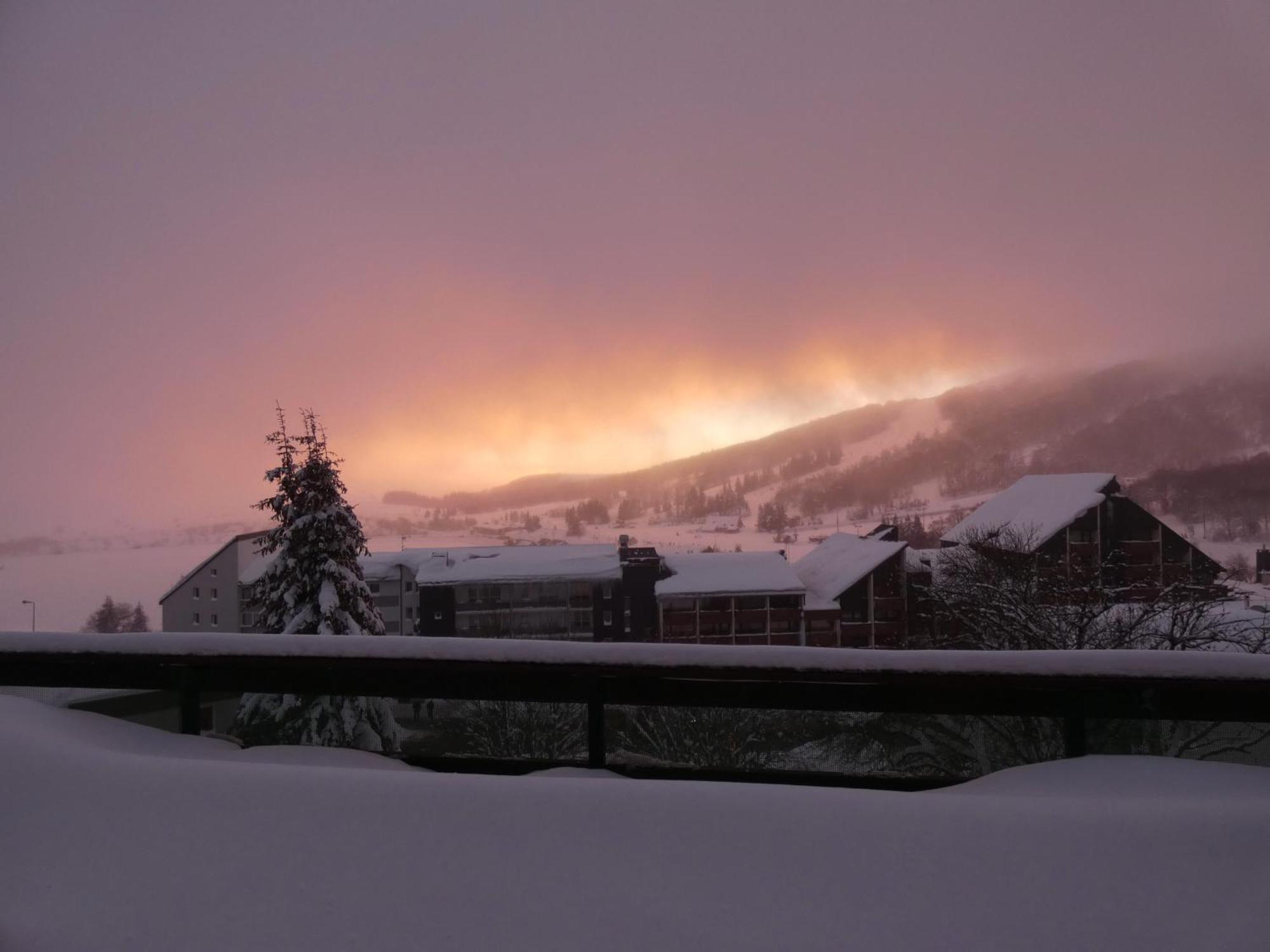 Hotel Gergovia Super Besse Exterior foto